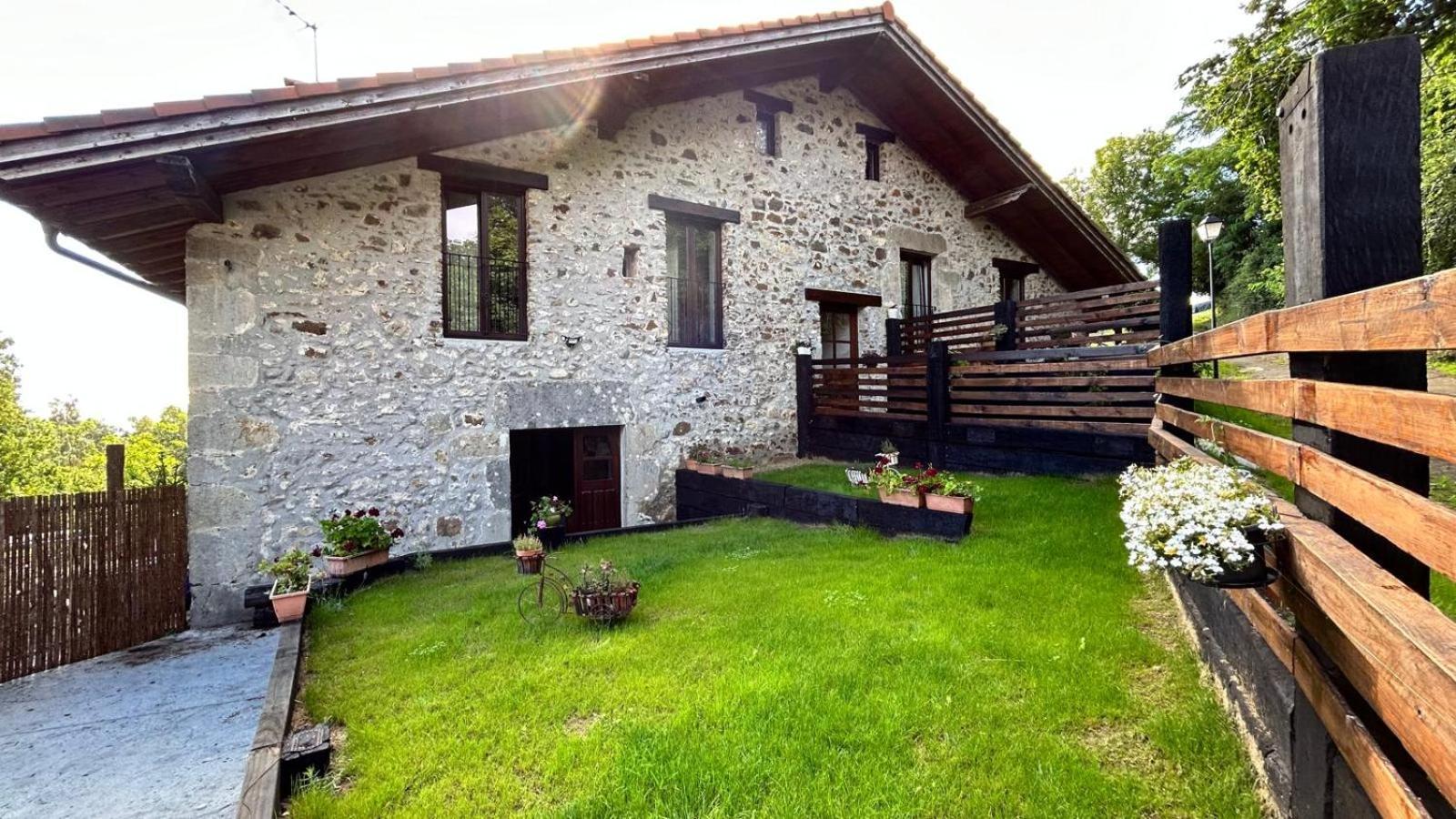Apartamentos Iparagirre Ispáster Extérieur photo